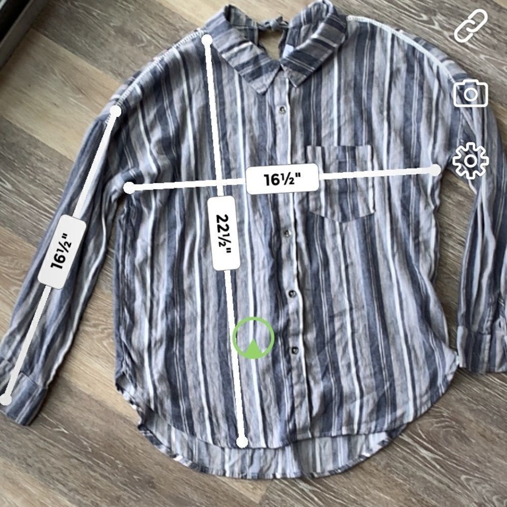 Splendid button up top - Picture 4 of 4